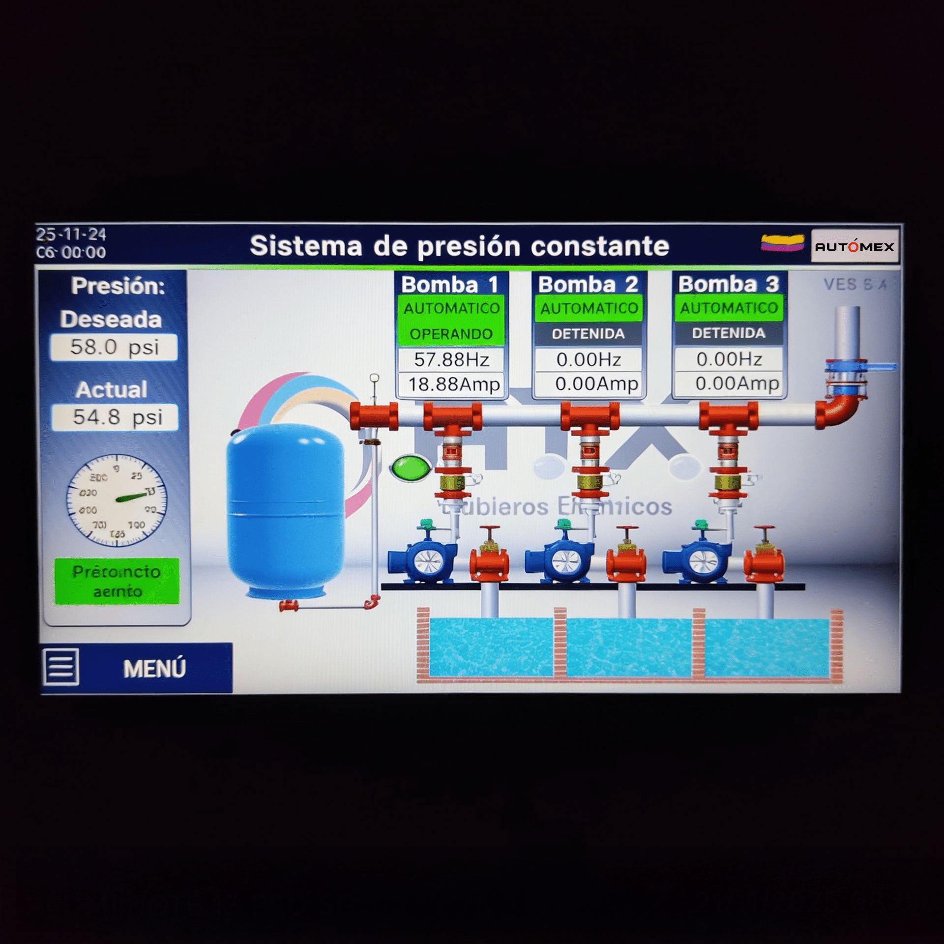 Control panel for a constant pressure system with three automated pumps and a blue pressure tank on the left (Spanish labels).